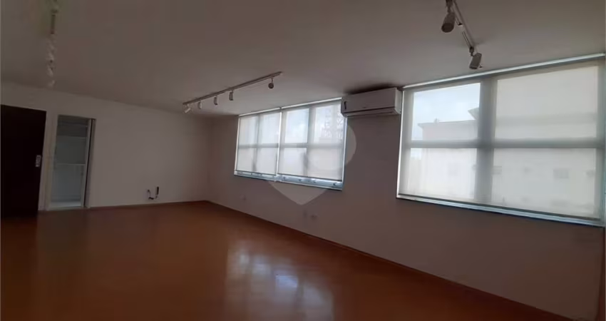 Oportunidade única!!! Conjunto comercial, 2 vagas para Investimento garantido.