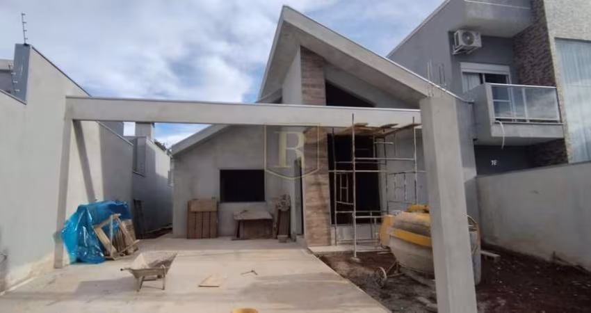 Casa para Venda em Guarapuava, Boqueirão, 3 dormitórios, 1 suíte, 4 vagas