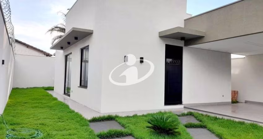 Casa com 3 quartos à venda no Jardim Europa, Uberlândia 