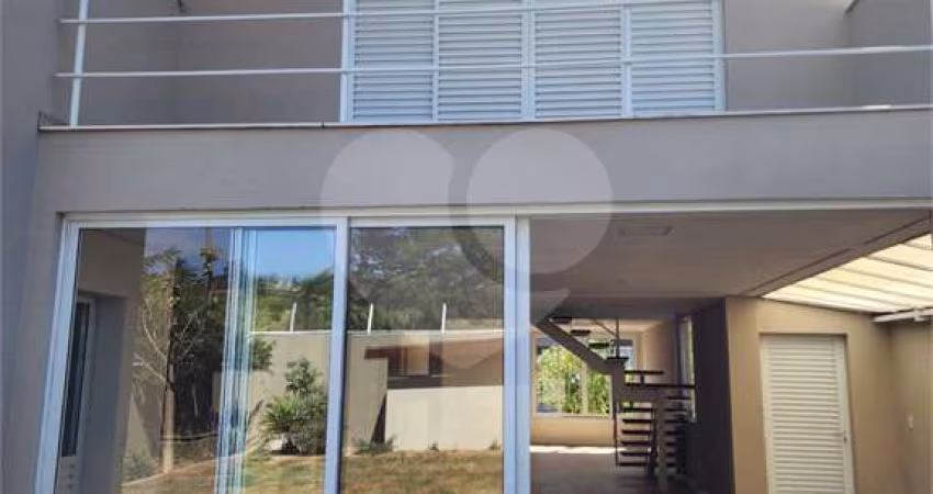 Condomínio com 3 quartos à venda em Pinheirinho - SP