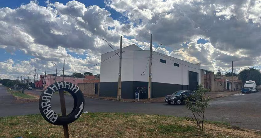 Galpão à venda, 208 m² por R$ 1.300.000,00 - Jockey Park - Uberaba/MG