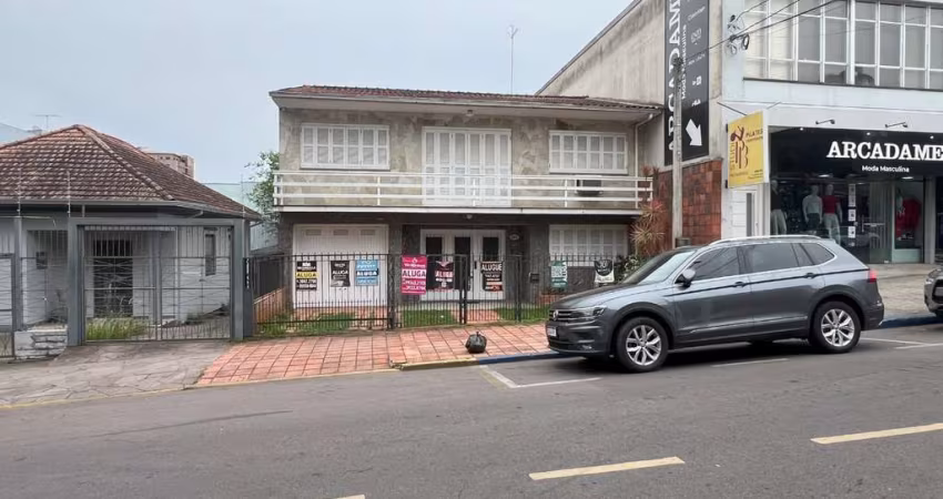 Casa com 5 quartos para alugar na Rua Major Ismael Alves, 241, Centro, Gravataí