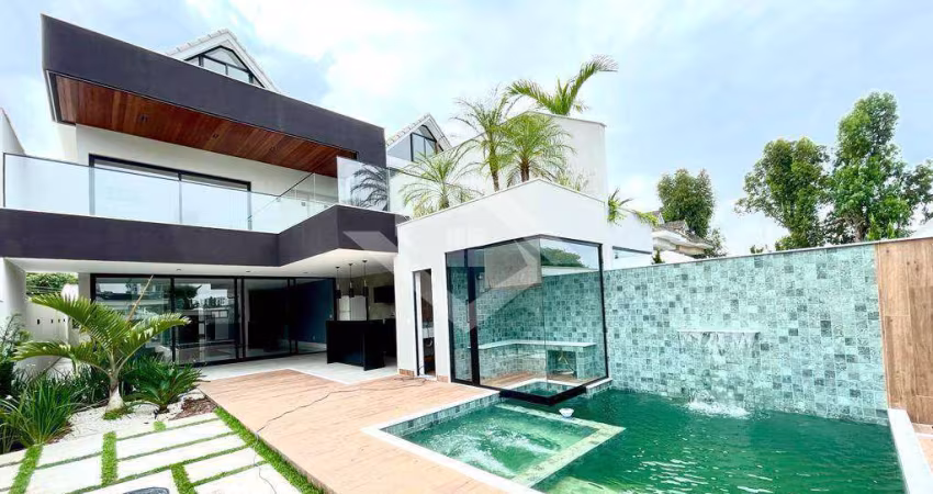 Casa Triplex de 4 Quartos para Venda no Green Place Recreio
