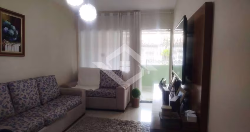 Casa Completa no Condomínio Golden Garden, Campo Grande, à Venda