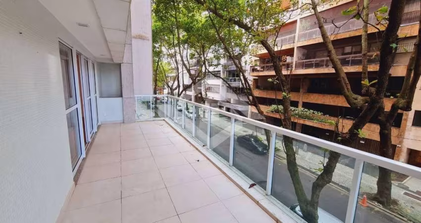 LEBLON JOSÉ LINHARES APARTAMENTO DUPLEX QUADRA DA PRAIA 3 SUÍTES 195M²