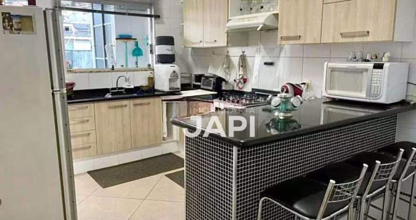 Casa com 3 dormitórios para alugar, 150 m² por R$ 3.690/mês - Jardim Pacaembu - Jundiaí/SP
