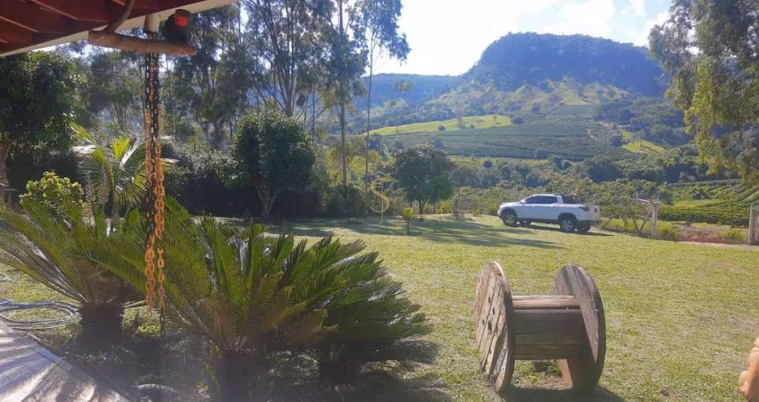 Chácara à Venda - Claraval/MG