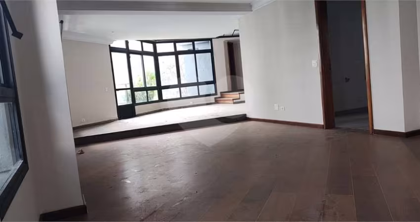 Duplex com 3 quartos à venda ou para locação em Vila Suzana - SP