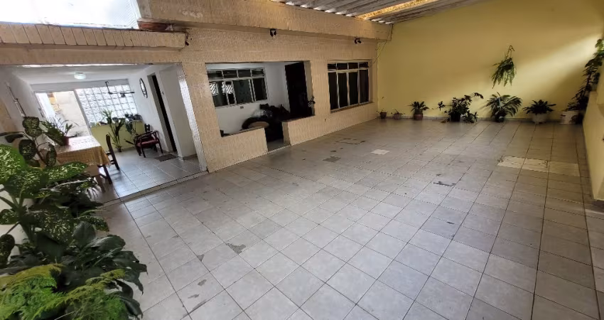 Casa Assobradada dividida em duas residências à Venda no Jardim Sonia Maria, Mauá