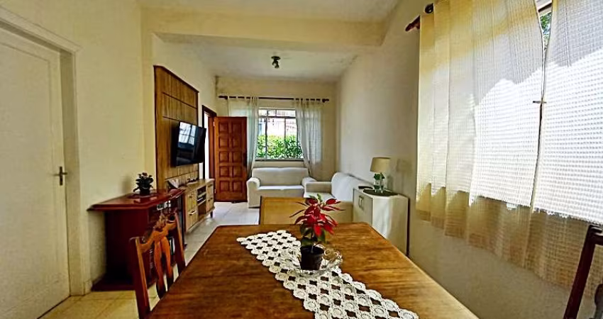 Casa tipo para venda com 3 quartos, 120m²