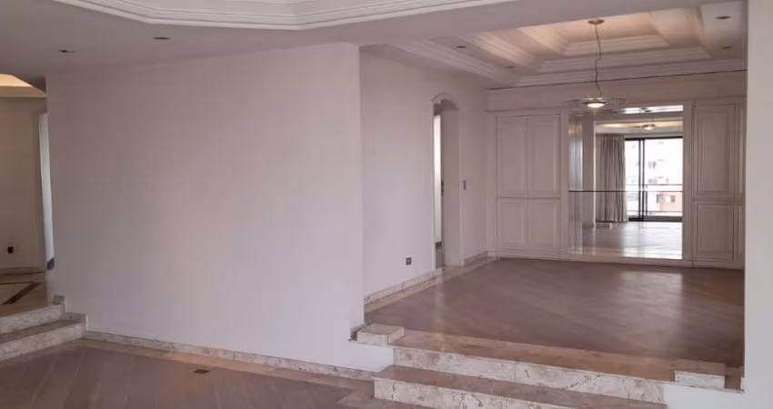 Apartamento tipo para venda com 4 quartos, sendo 2 suítes, 270m²