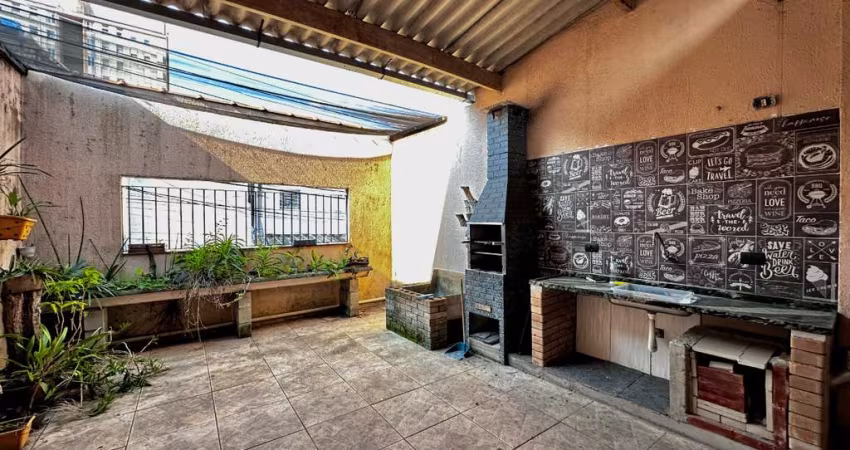 Sobrado para venda com 2 quartos, 121m²