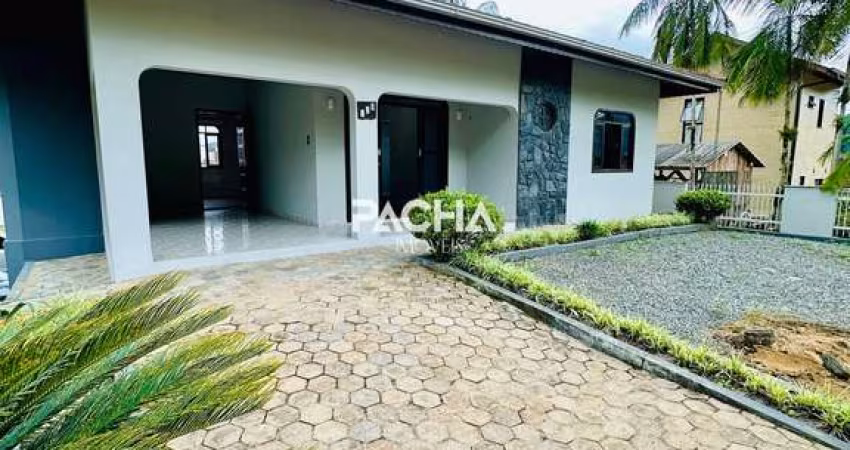 Casa com 3 quartos para alugar na Barra do Rio Cerro, Jaraguá do Sul 