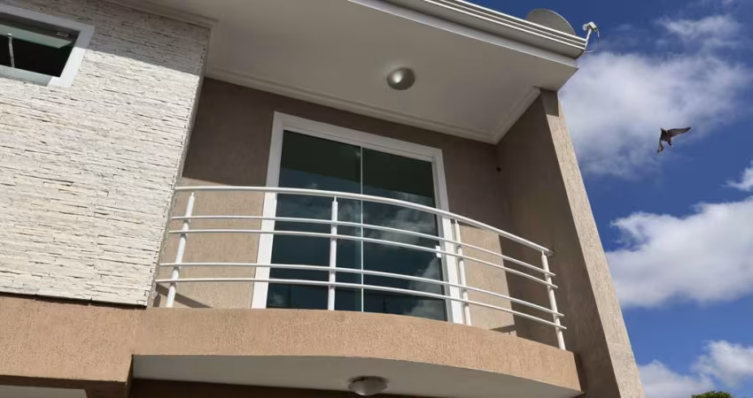 Sobrado com 3 quartos  para alugar, 95.00 m2 por R$3800.00  - Boqueirao - Curitiba/PR