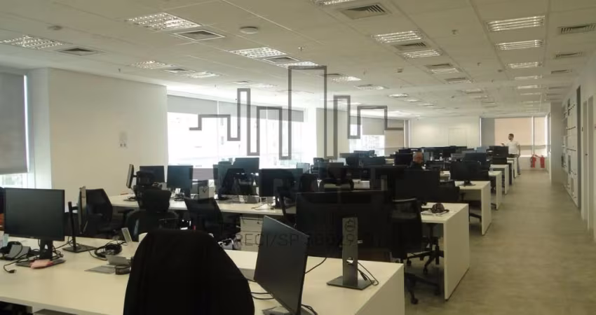Aluguel de Conjunto Comercial Mobiliado na Berrini com 515 m²