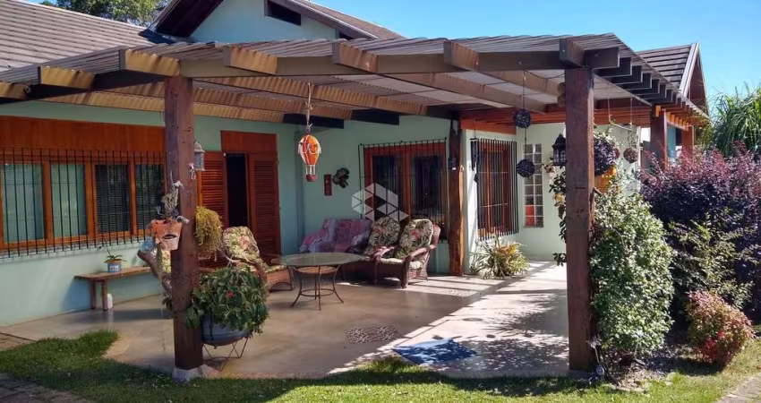 Casa residencial, plana, excelente posição solar, com aqueci.mento a gás em todos os cômodos.