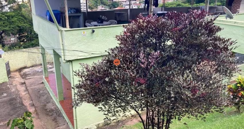 Casa 4 quartos no bairro de Grajaú