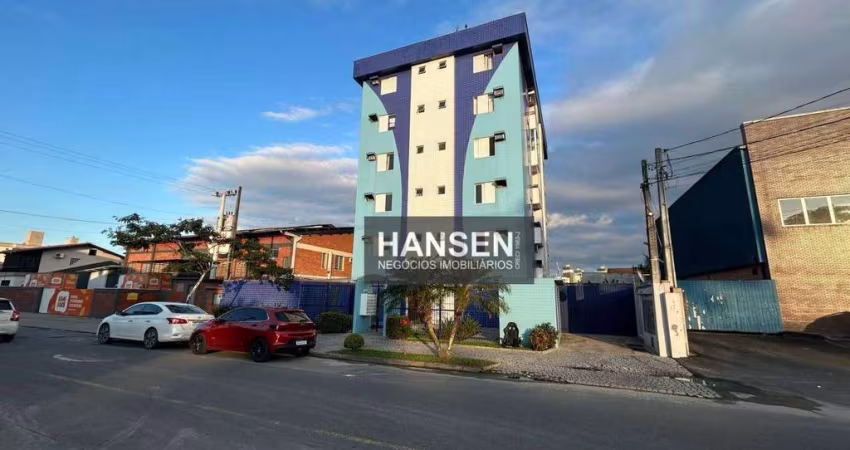Apartamento com 2 dormitórios para alugar, 44 m² por R$ 2.404,71/mês - Santo Antônio - Joinville/SC