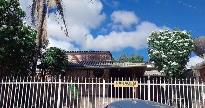 Casa com Comércio às Margens da MG 424 em São José da Lapa