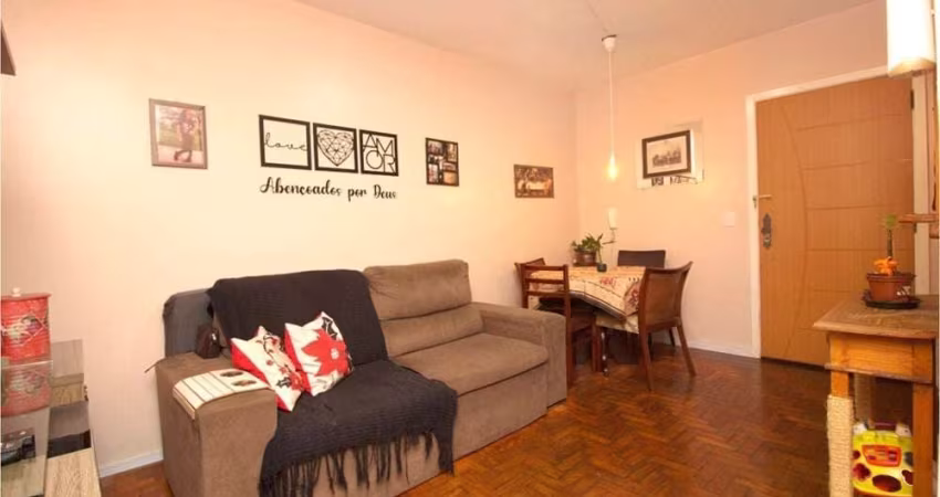 Apartamento para venda  no Bairro Vila Ipiranga em Porto Alegre