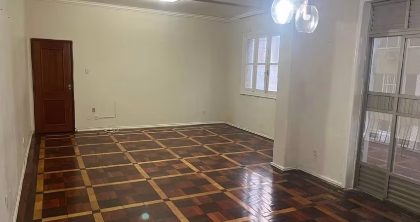 APARTAMENTO COM 3 QUARTOS SENDO 1 SUÍTE NO BAIRRO DE NAZARÉ! ÁREA PRIVATIVA DE 193M² - 2 APTOS POR ANDAR. 01 VAGA DE GARAGEM. NASCENTE.