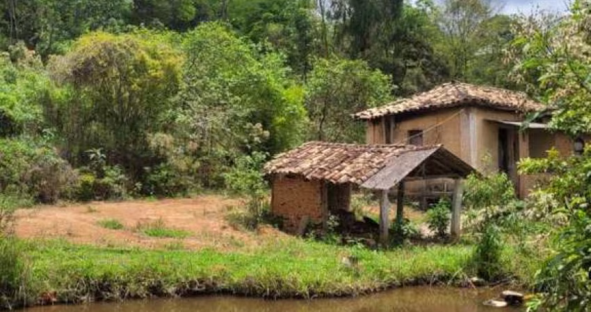 Sítio para Venda em Mateus Leme, Serra Azul, 5 dormitórios, 1 banheiro