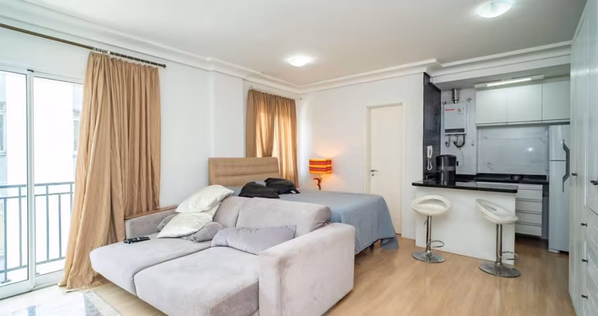 Apartamento Flat de 1 quarto para alugar no Alto da XV de Curitiba.