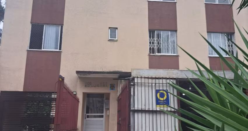 Ótimo Apartamento Localizado no Bairro Água Verde.
