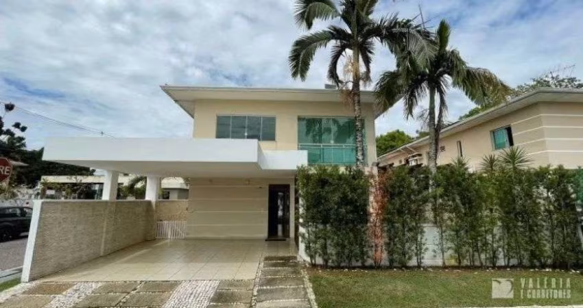 ÓTIMA OPORTUNIDADE: Casa em Condomínio Fechado - 275m² | Nascente | 3 Suítes