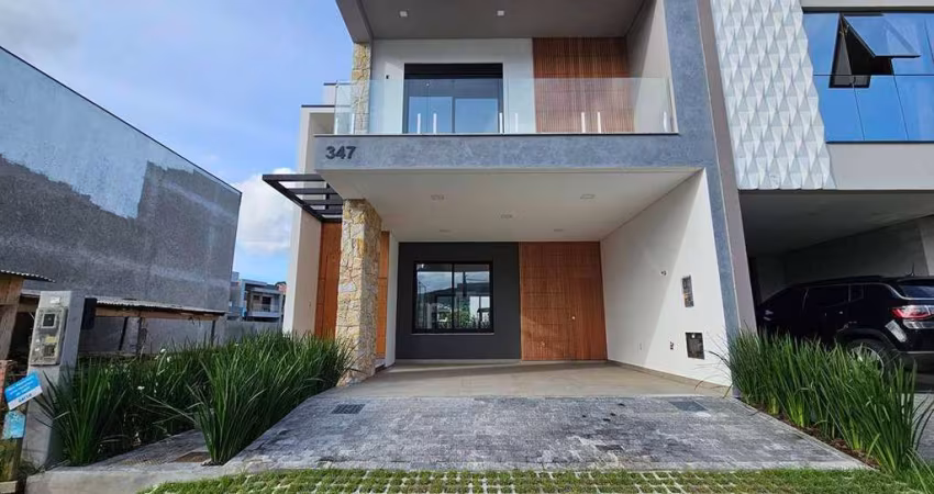Casa em condomínio fechado no bairro Deltaville.