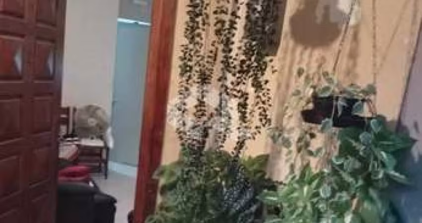 Apartamento em Conjunto Habitacional Jova Rural