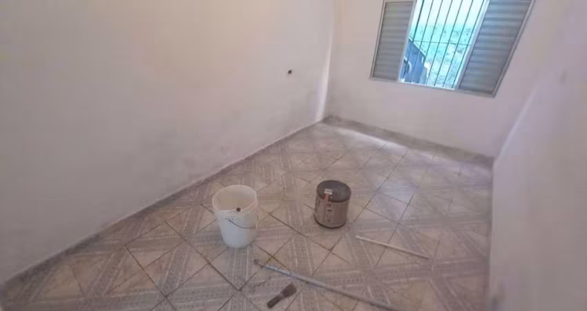 Casa com 2 dormitórios para alugar, 60 m² por R$ 650,00 - Jardim São Judas - Mauá/SP