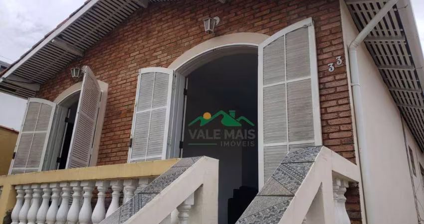 Casa com 3 dormitórios à venda, 151 m² por R$ 480.000,00 - Jardim Padroeira - Guaratinguetá/SP