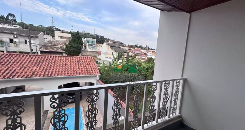 Casa com 3 dormitórios à venda, 196 m² por R$ 640.000,00 - Jardim Bela Vista - Guaratinguetá/SP