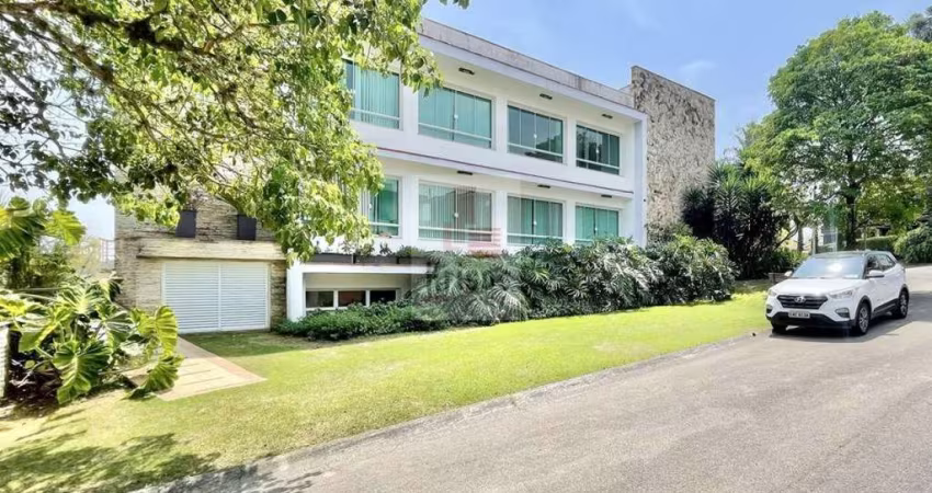 Exclusividade e Conforto em uma Linda Casa Contemporânea!