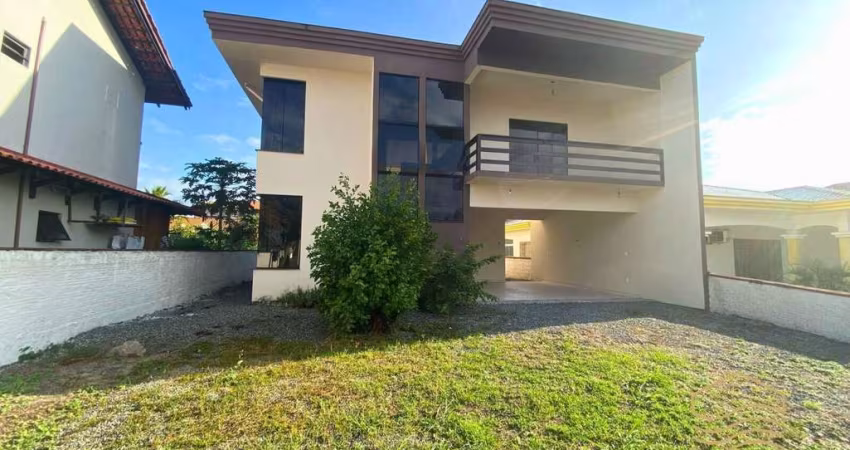 Sobrado novo e moderno com vista mar - Balneário Barra do Sul - Salinas