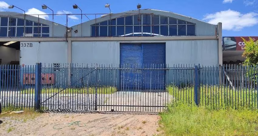 Galpão para alugar, 570.00 m2 por R$9800.00  - Uberaba - Curitiba/PR