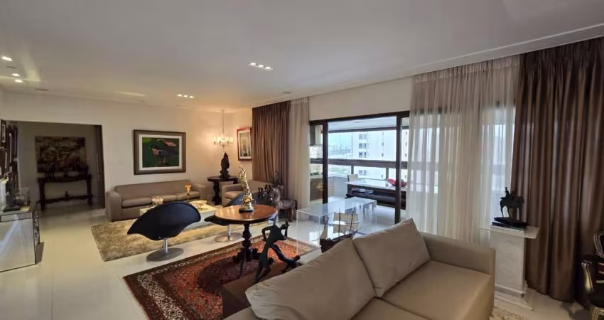 Terrazzo Imperiale 384m², mobiliado, 4 suítes, hidromassagem, suíte master com closet, climatizado, finamente decorado, fino acabamento, 5 vagas.