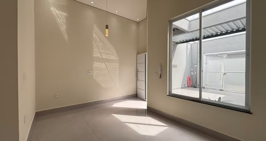 Casa com dois dormitórios em Santa Bárbara D'Oeste