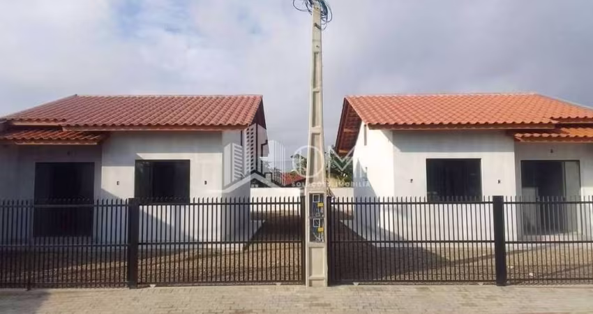 CASA COM AMPLO QUINTAL PERTO DA PRAIA EM BARRA VELHA