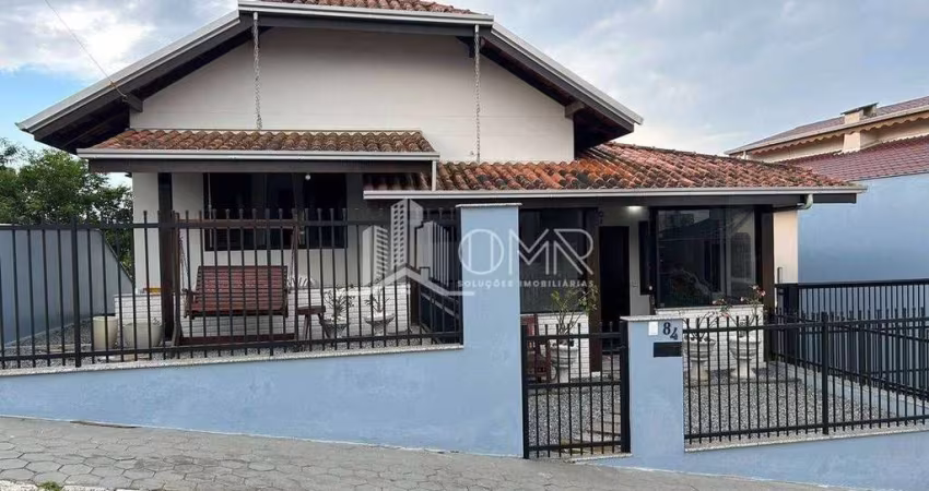 CASA SEMI MOBILIADA NO CENTRO DE BARRA VELHA