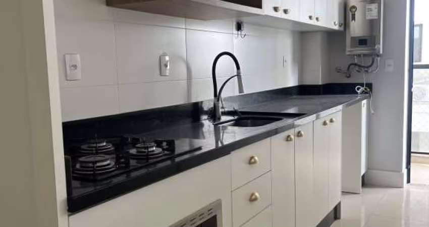 Locaçao Apartamento no centro de Itajaí, semi mobiliado com 1 suíte mais 2 dormitórios!