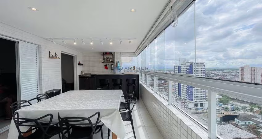Apartamento  à Venda em Praia Grande com 3 quartos, 4 banheiros, 2 vagas e 127m²