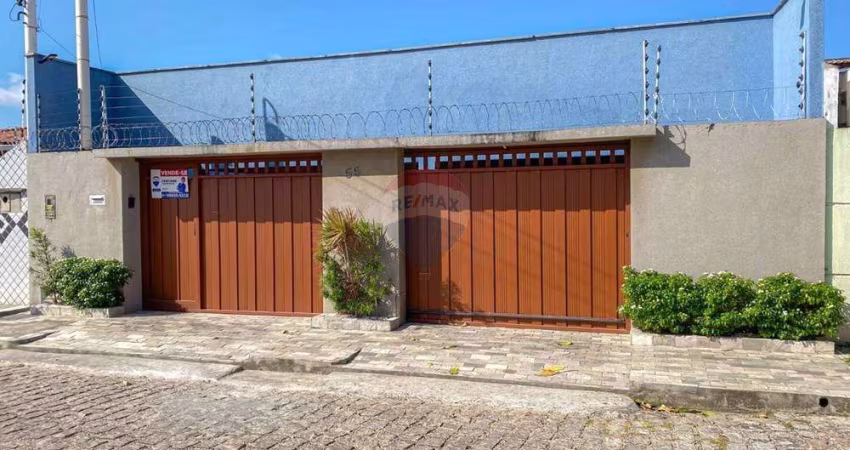 Casa com 3/4 sendo 2 suítes e 1 semi suíte a venda em Nova Parnamirim