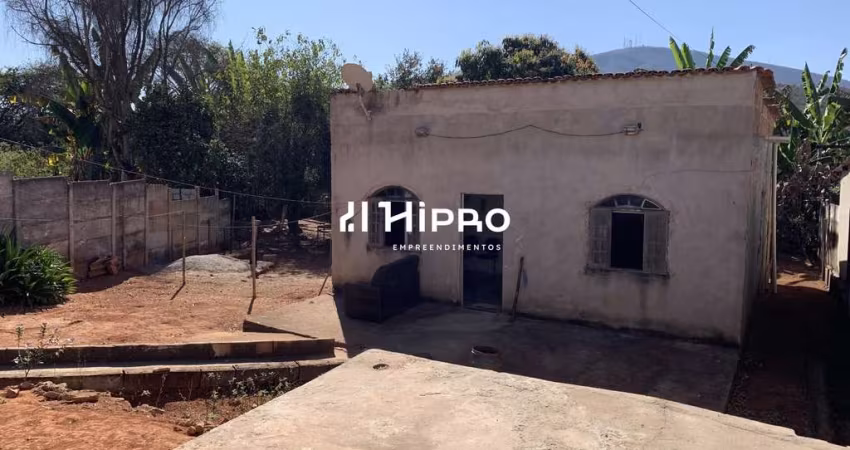 Casa próximo ao centro de Mateus Leme
