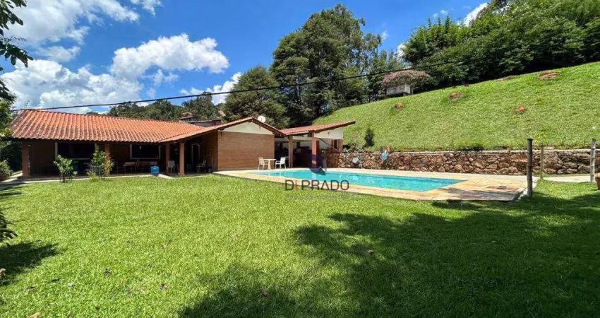 Oportunidade Única em Atibaia- São Paulo , sitio com 15.000m², lago com nascente própria , 2 casas, principal  com 423m² e secundária em torno  100m².