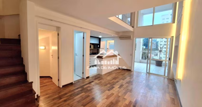 Vende apartamento duplex na Vila Olímpia, com 77m², 1 suíte e lazer.