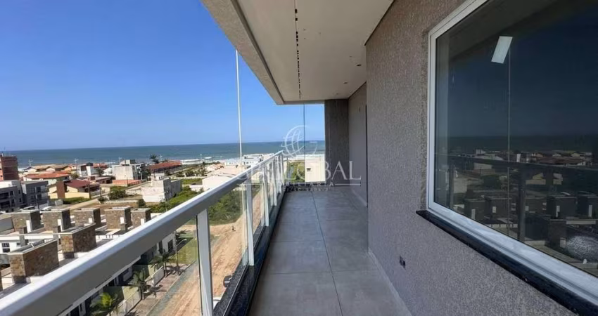 Cobertura duplex com 04 dormitórios à 250 metros da praia em Itapoá/SC