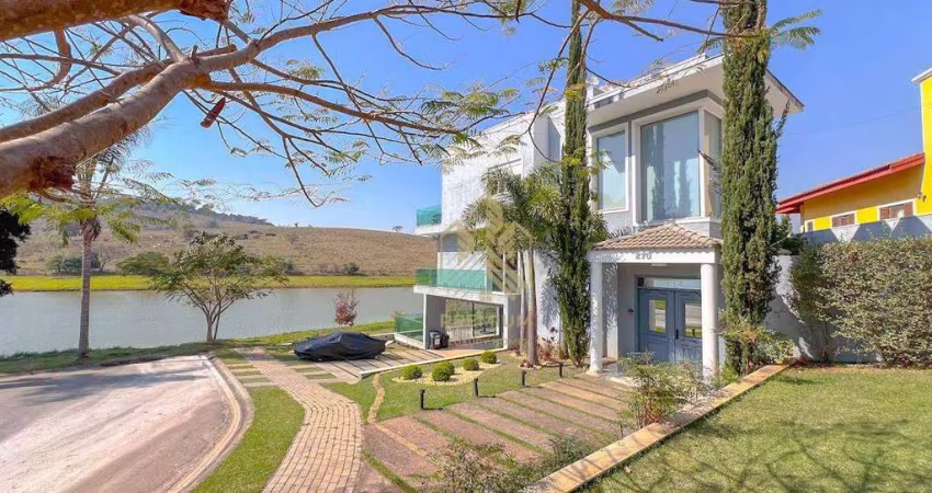 Excleente casa com vista para o lago do condomínio