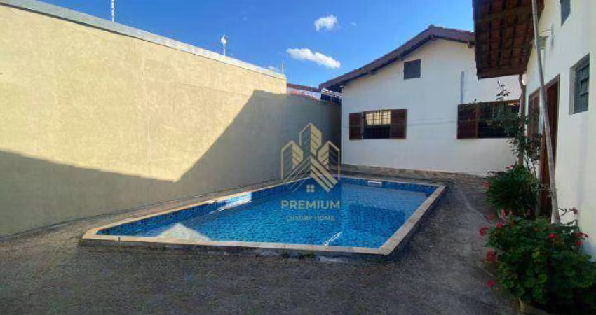Casa com 3 dormitórios à venda, 161 m² por R$ 1.100.000 - Vila Helena - Atibaia/SP
